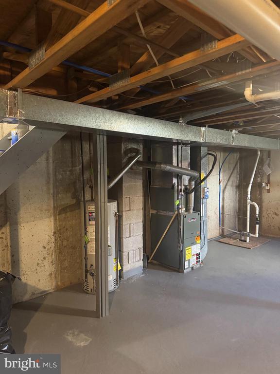 Building Photo - 1031 Rafter Rd