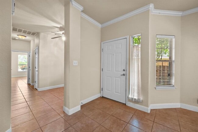 Building Photo - 1800 Jentsch Ct