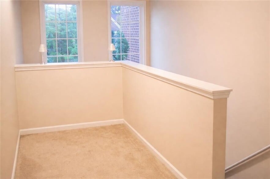 Building Photo - 3233 Glenloch Pl