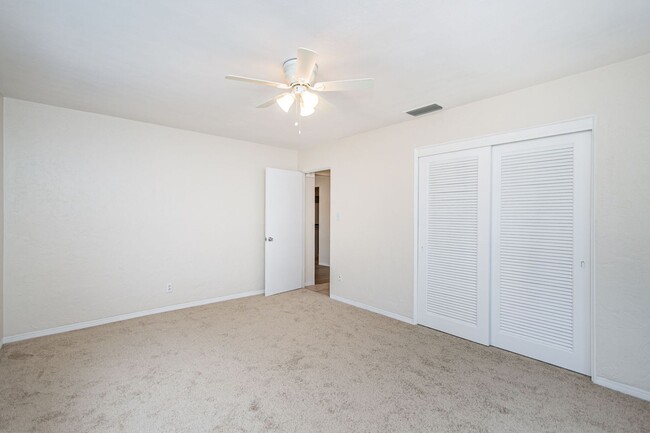 Building Photo - Central Gulfport - 3 Bedroom 2 Bath Home