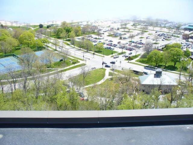 Building Photo - 1919 N Summit Ave