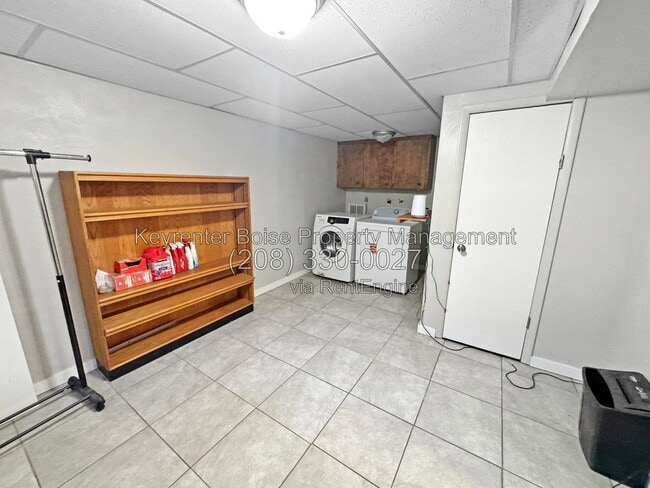 Building Photo - 5603 Centerbrook Dr