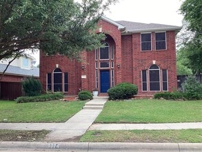 Building Photo - 7774 Park Downs Dr