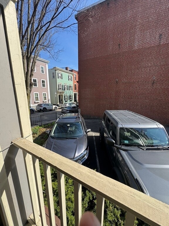 Building Photo - 54 Chestnut St