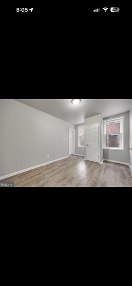 Building Photo - 109 W Logan St