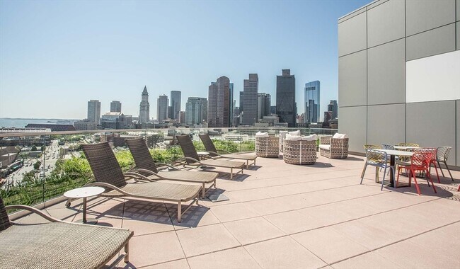 Building Photo - 1 Canal St