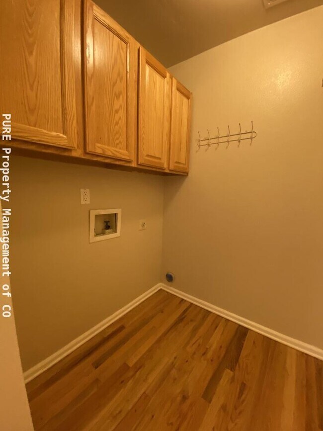 Building Photo - 2215 Gold Dust Ln