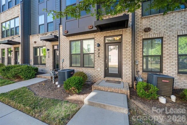 Building Photo - 424 Music Hall Wy