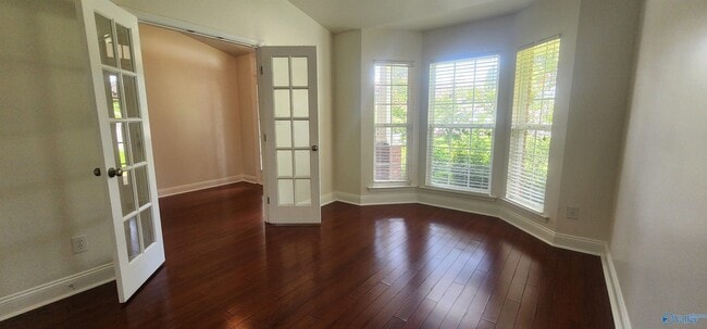 Building Photo - 157 Alderwood Dr