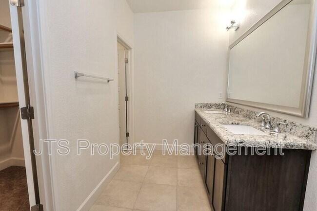 Building Photo - 3606 Nuestra Ave