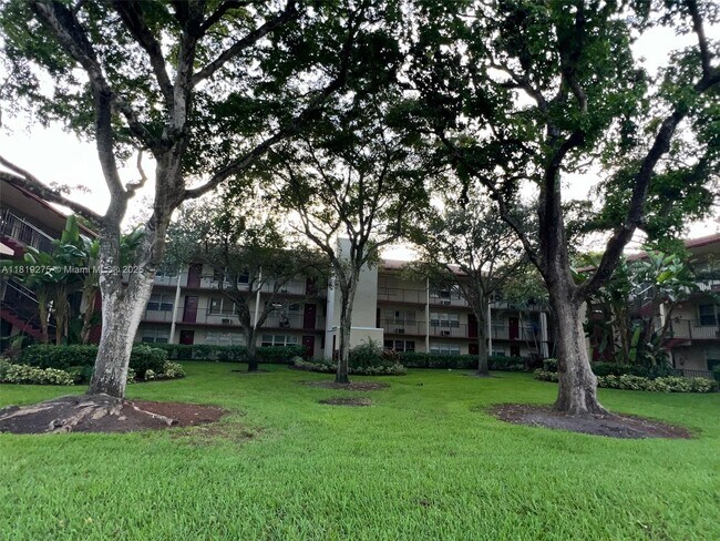Primary Photo - 200 SW 132nd Way
