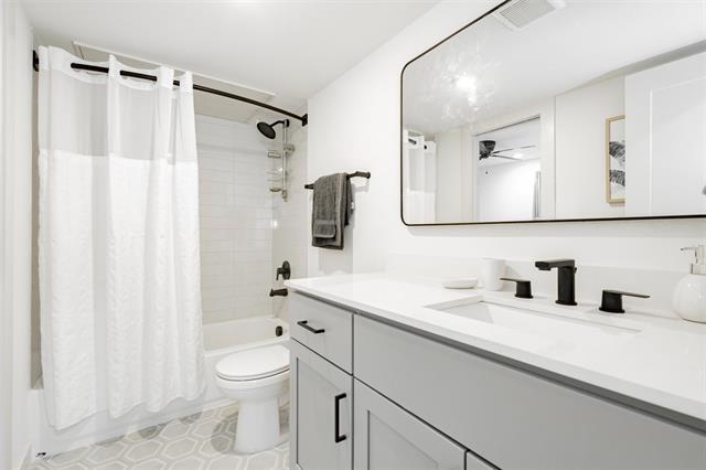 Building Photo - 601 N Ewing Ave