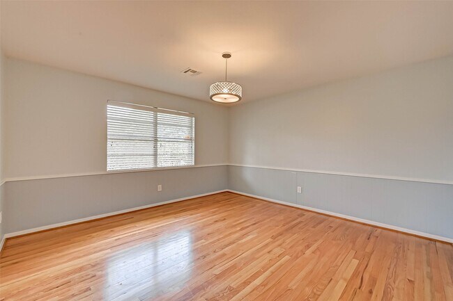 Building Photo - 5734 Spellman Rd