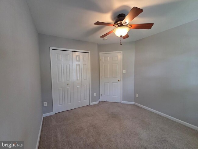 Building Photo - 10410 Damascus Park Ln