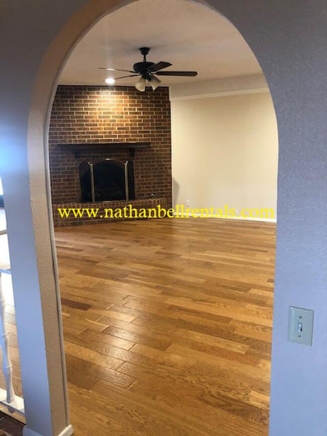 Building Photo - 3415 Vagas Dr