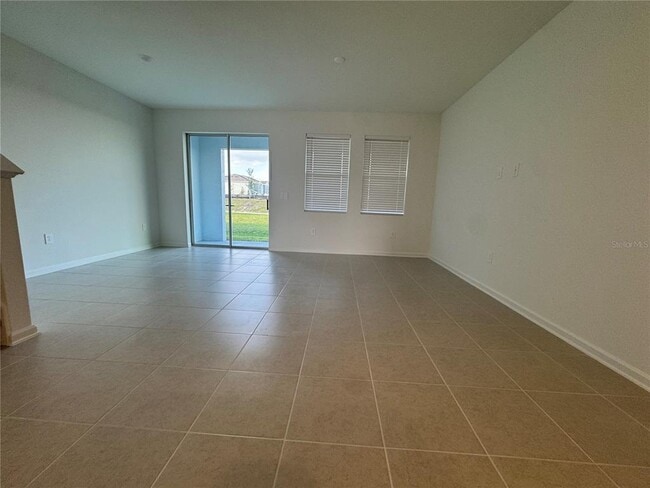 Building Photo - 2967 Maloof Dr