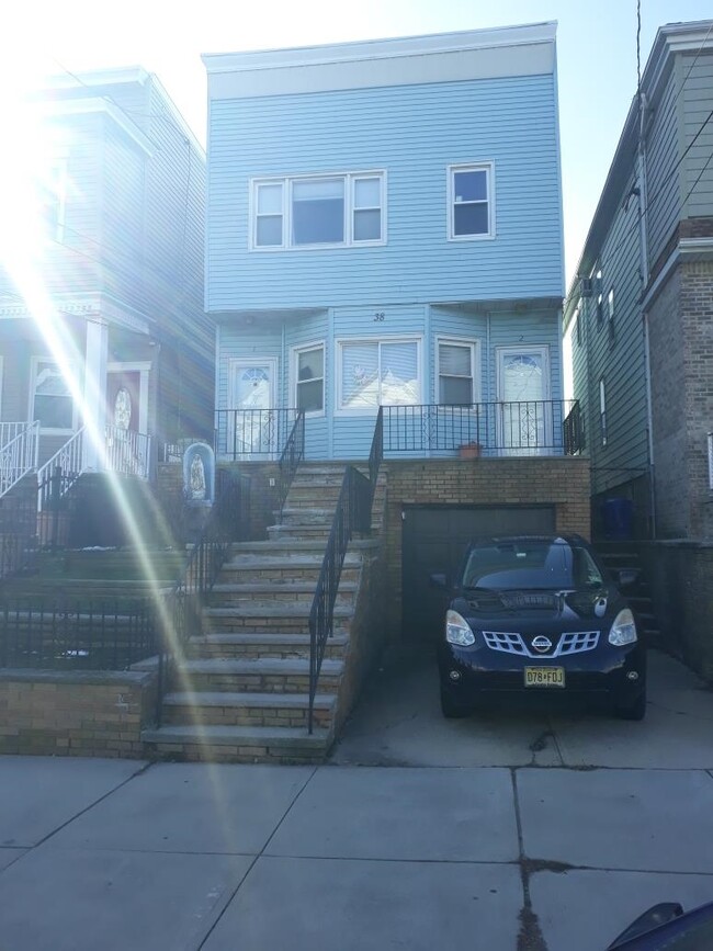 Primary Photo - 38 W 53rd St