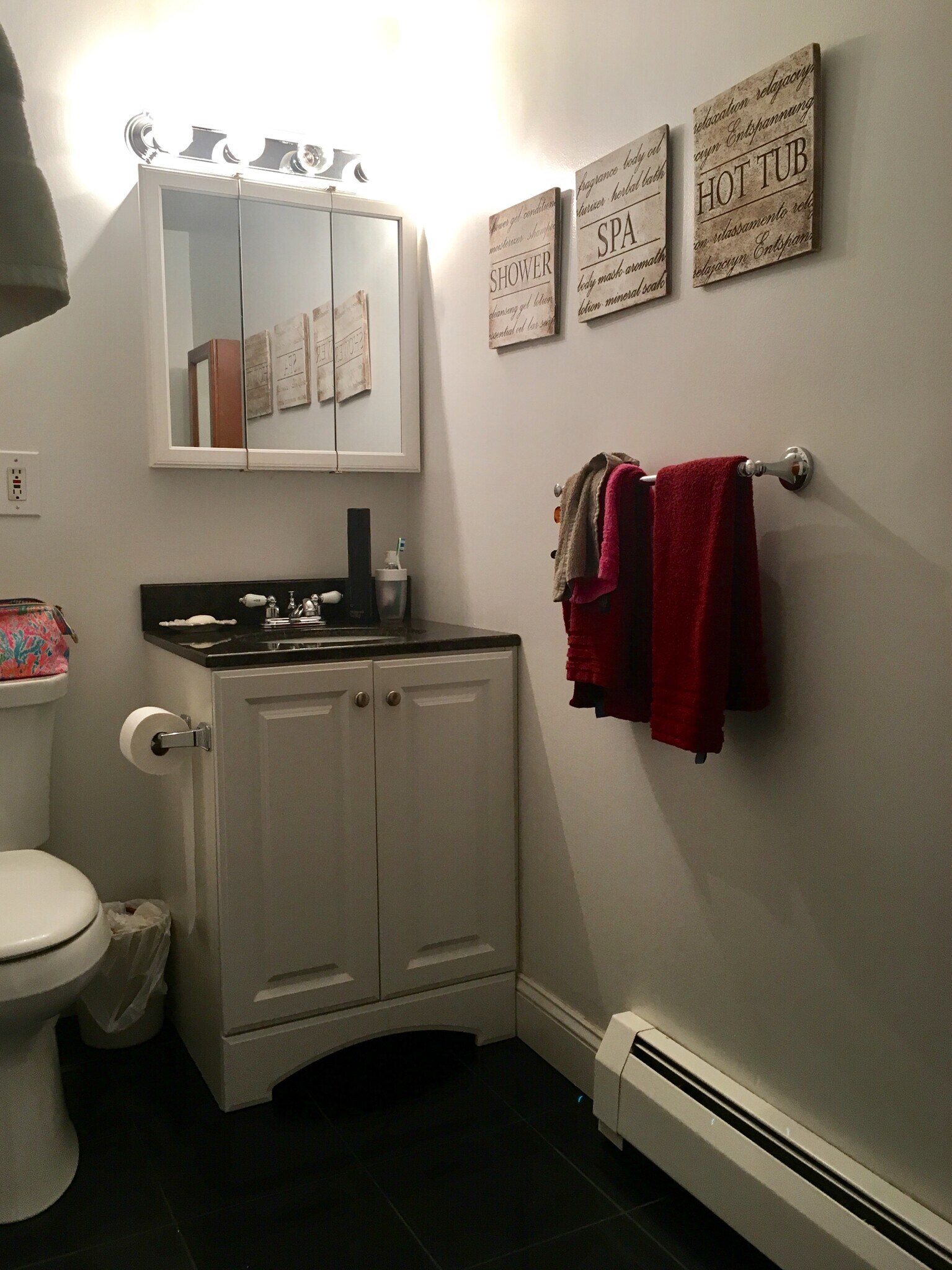 Building Photo - 105 Beacon St