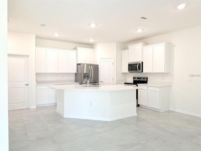 Building Photo - 4730 NW 39th St Rd