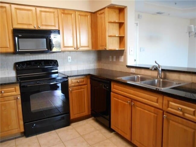 Building Photo - 2058 Alta Meadows Ln