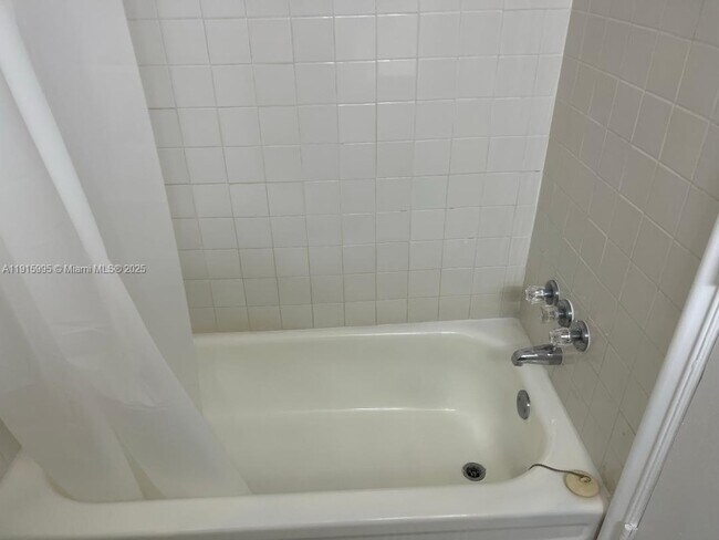 Building Photo - 1300 Moffett St