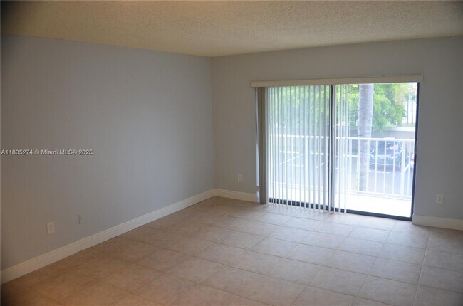 Building Photo - 9301 SW 92nd Ave