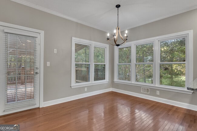 Building Photo - 135 Handshaker Ct