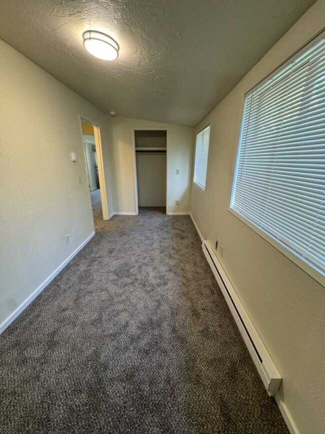 Building Photo - STATUS: PENDING APPLICATION-| R80E| $1495.00