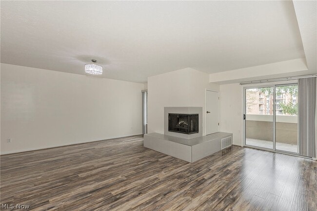 Building Photo - 26101 Village Ln