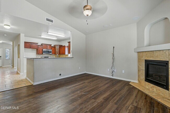 Building Photo - 14329 Owl Point Ave