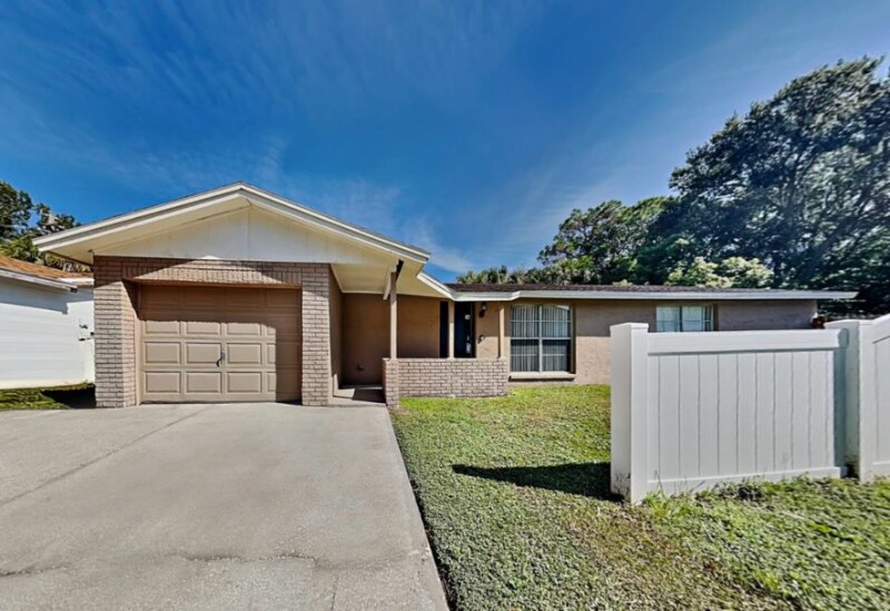 Building Photo - 10107 Benbrook Ct