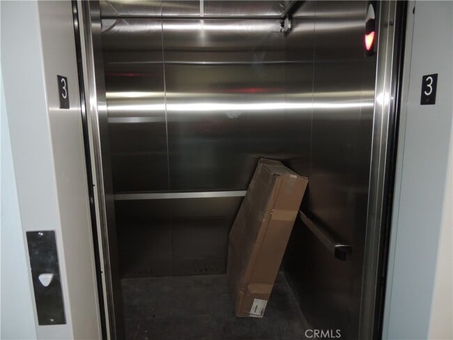 Building Photo - 22735 Del Valle St