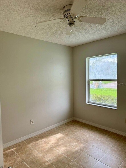 Building Photo - 26 Rybar Ln