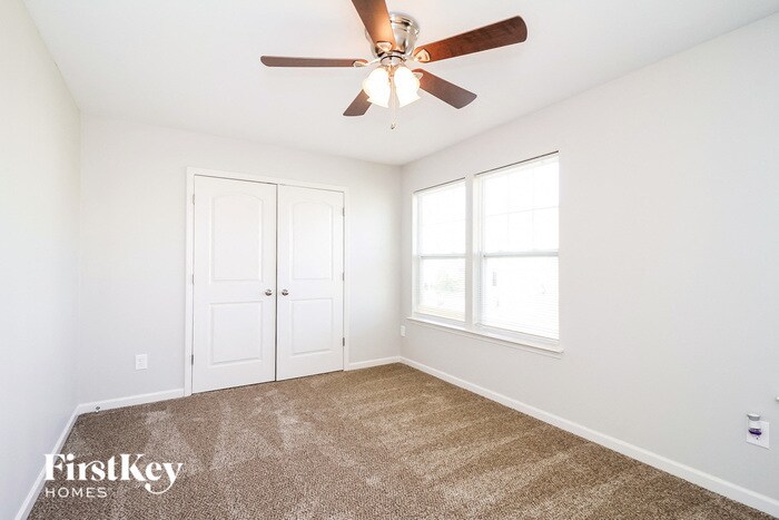 Building Photo - 455 Shady Grove Ct