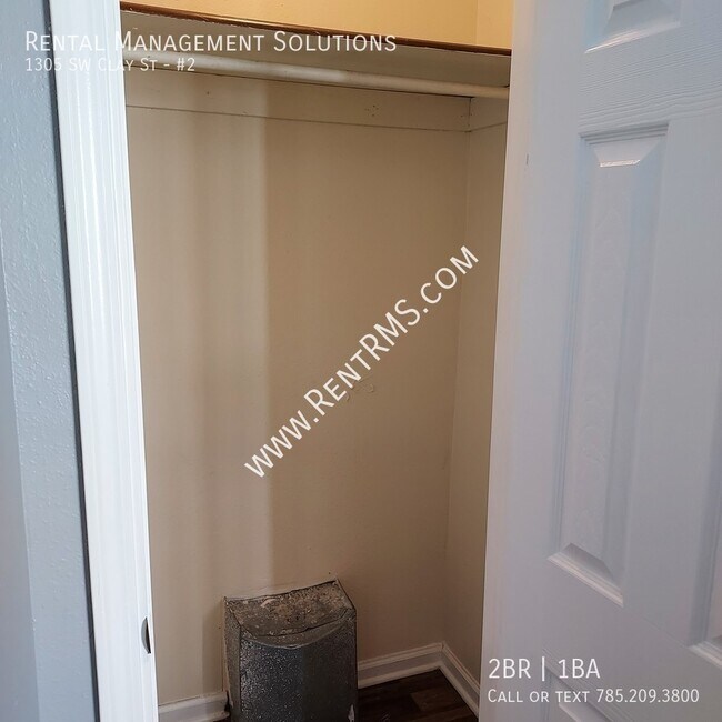 Building Photo - 1305 SW Clay St