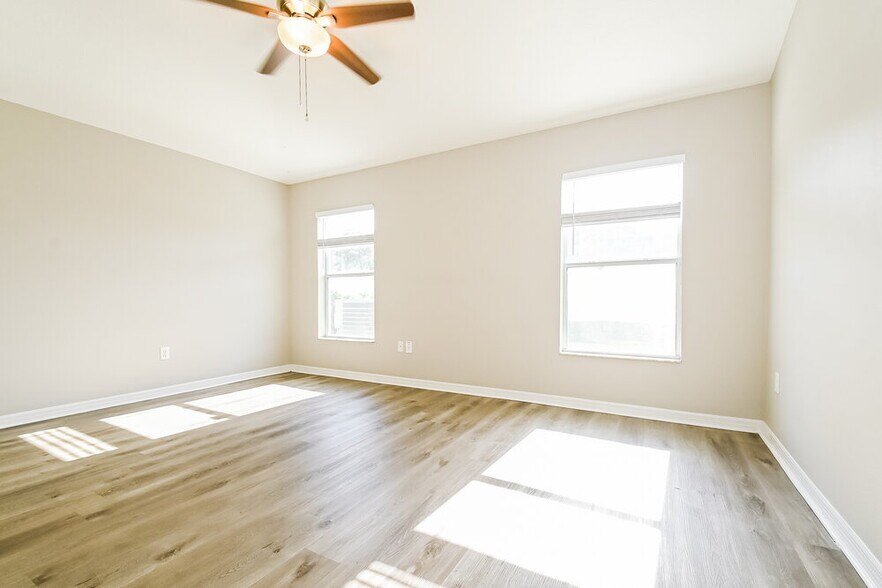 Building Photo - 1717 Palm Warbler Ln