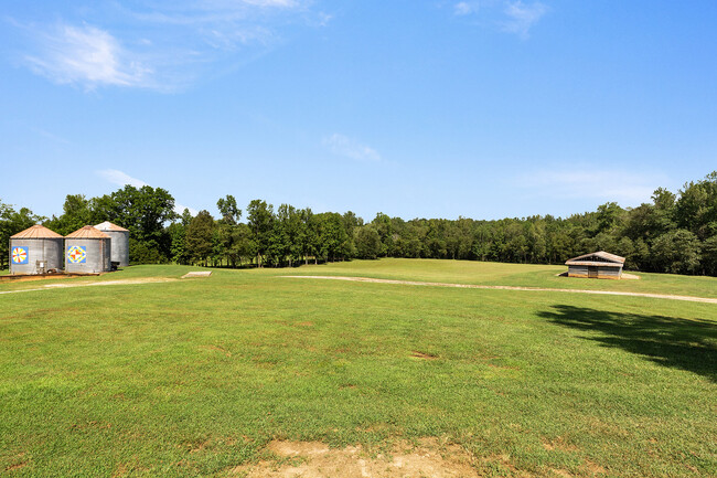 Building Photo - 12575 Hutchesons Ferry Rd