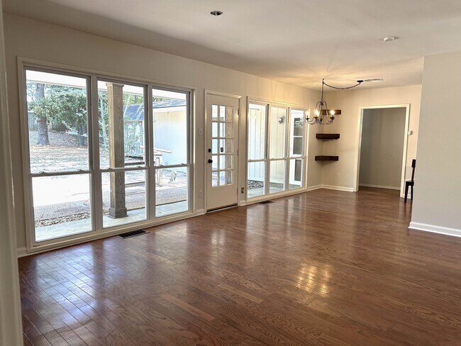 Building Photo - 5260 Brantford Ave