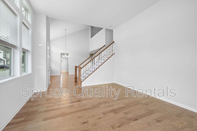 Building Photo - 1115 Beyer Pl
