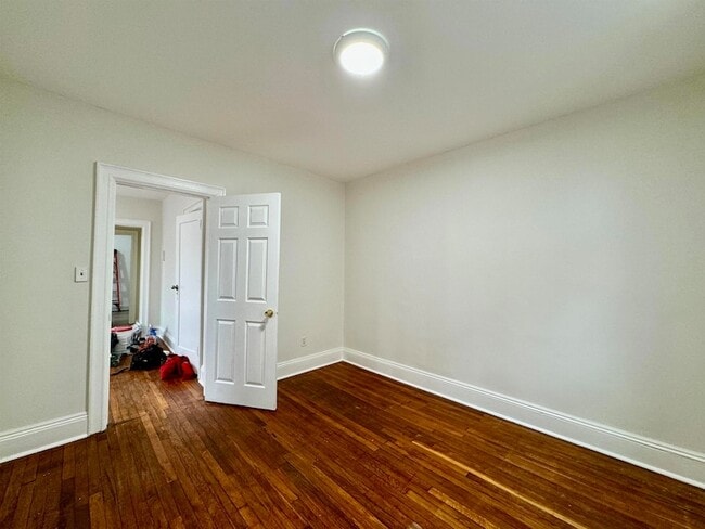 Building Photo - 197 Lafayette Pl