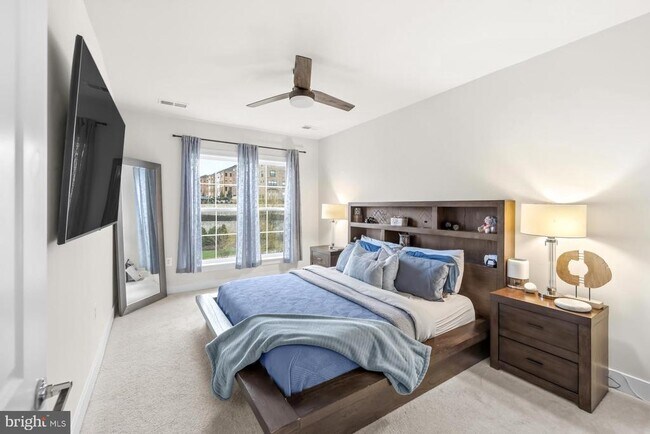 Building Photo - 102 St Ives Pl