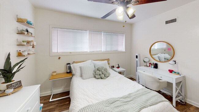 Building Photo - Steps to SDSU!