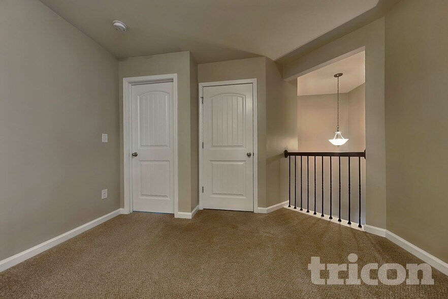 Building Photo - 3440 Baylor Cir