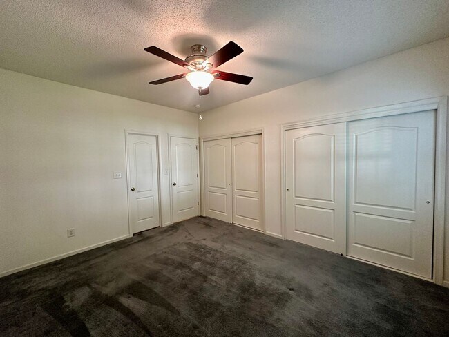 Building Photo - 1504 Sawgrass Ln