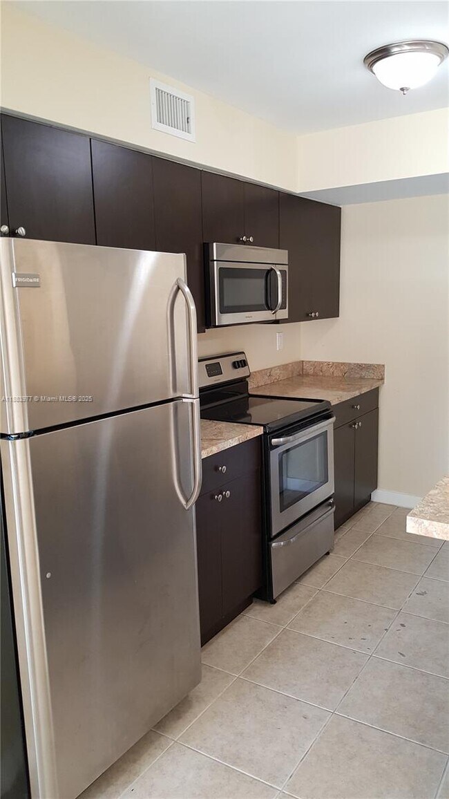 Building Photo - 15221 SW 80th St