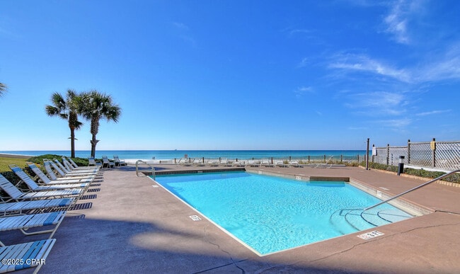 Building Photo - 6905 Thomas Dr