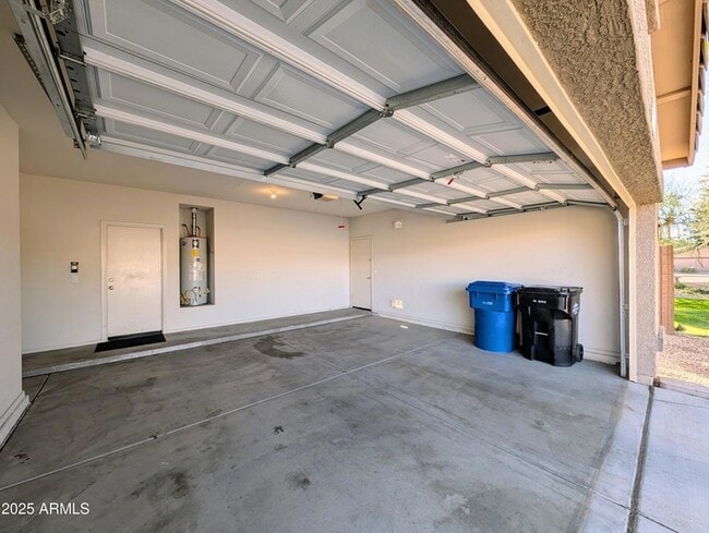 Building Photo - 16071 W Gelding Dr