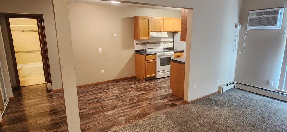 Building Photo - 358 Elton Hills Dr NW