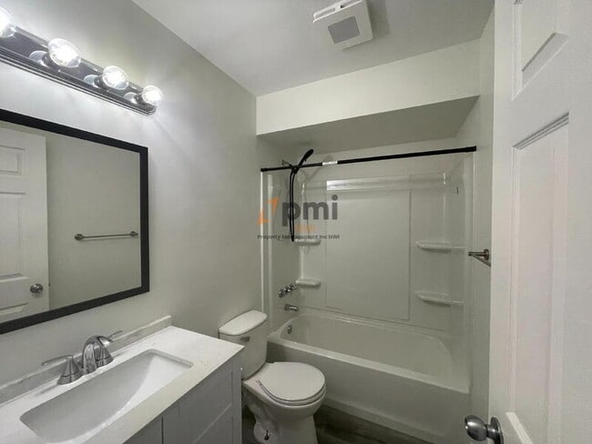 Building Photo - 6248 Kathryn Ct