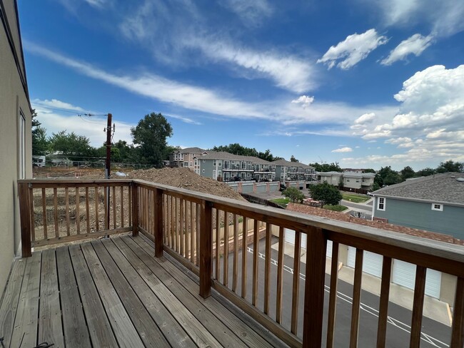 Building Photo - Peaceful 2B/1B in Charming Arvada! AVAILAB...